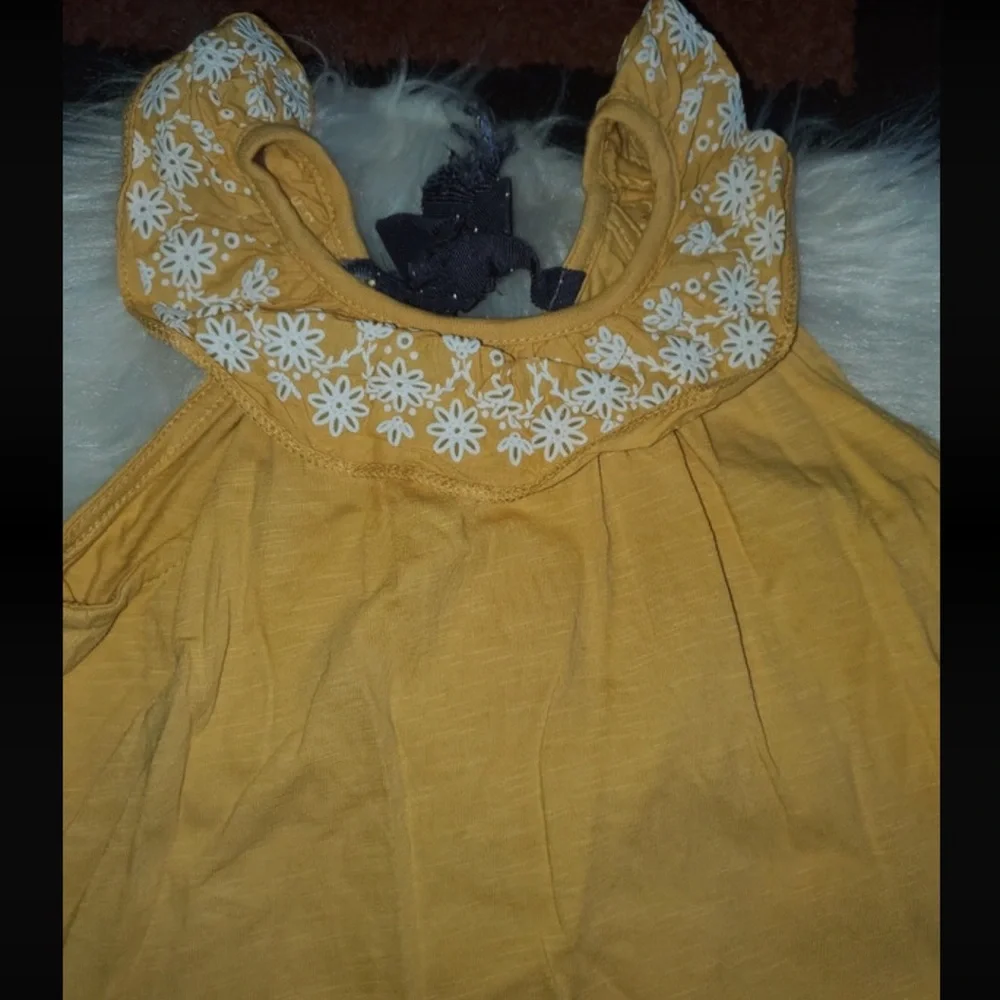 Girl’s Savannah matching set outfit off shoulder mustard 5T EUC - Picture 2 of 5